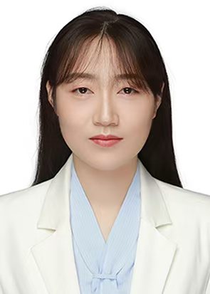 辅导员朱瑛瑛